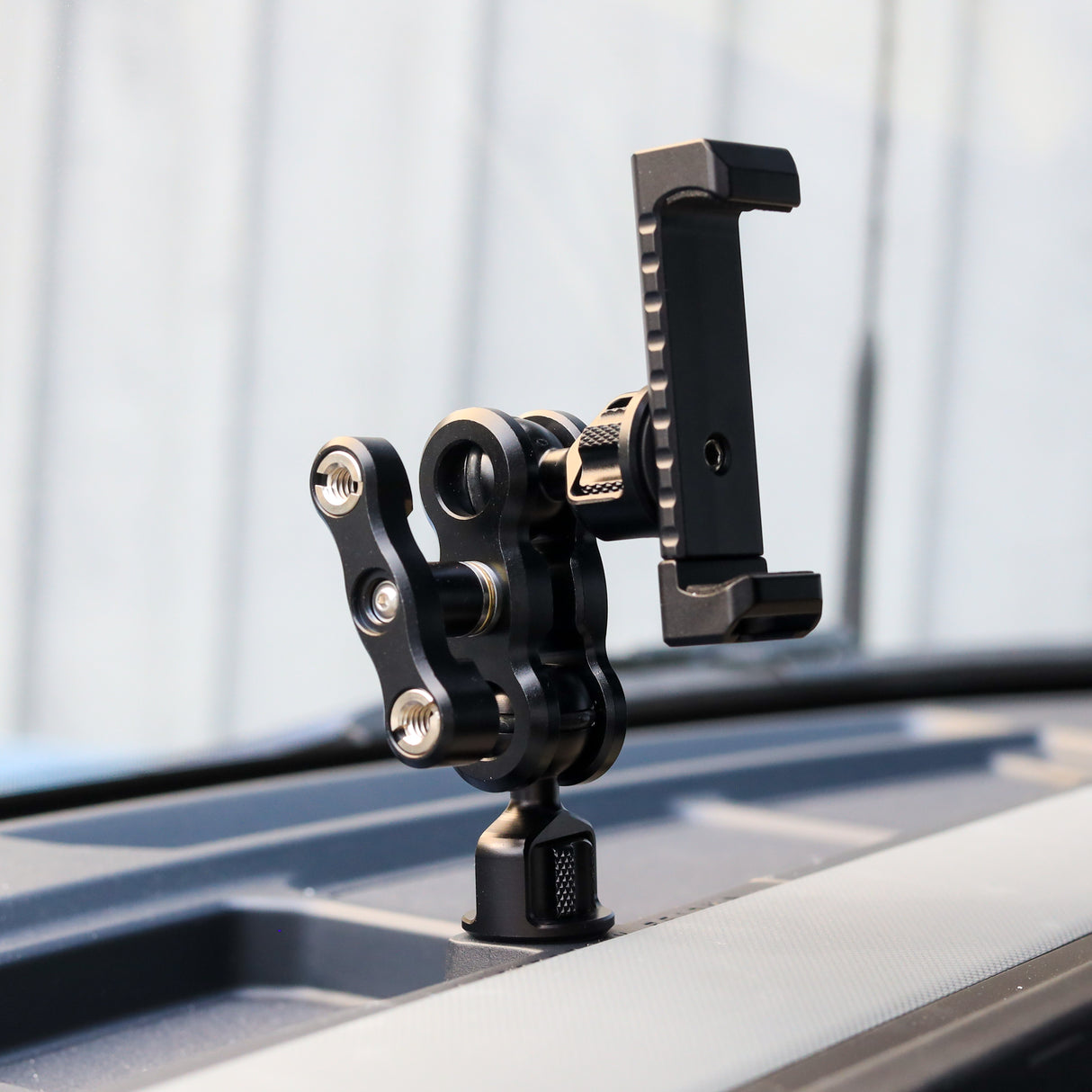 1/4-20 standard gimbal arm